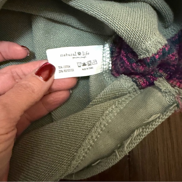 NATURAL LIFE Multicolor Sweatshirt with Green and Pink - Picture 9 of 11